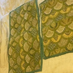 POTTERY BARN pillow shams